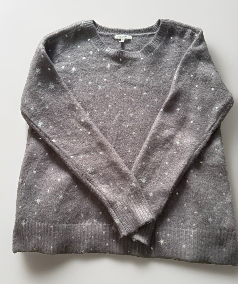 Maurice’s Gray Star Pattern Knit Pullover Sweater Women’s Crewneck Long Sleeve
